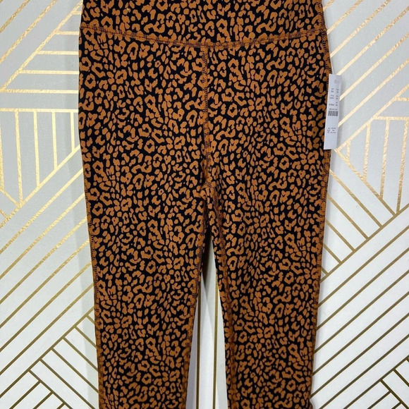 J.Crew Weekend High Rise 7/8 Leggings in Leopard Print - Picture 4 of 11